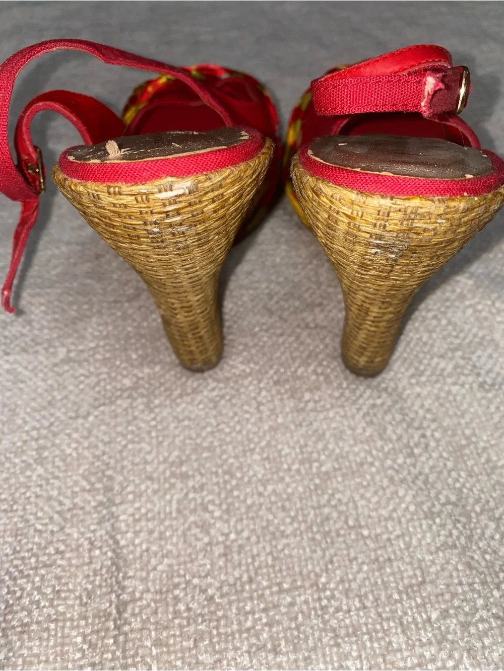 Charlotte Russe Red Tropical Print Summer Platform Wedge Heels Size 7